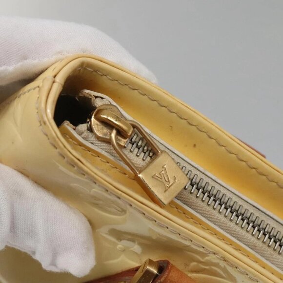 LOUIS VUITTON Monogram Vernis Houston Hand Bag Perle M91342 LV Auth 130722 - Picture 12 of 16